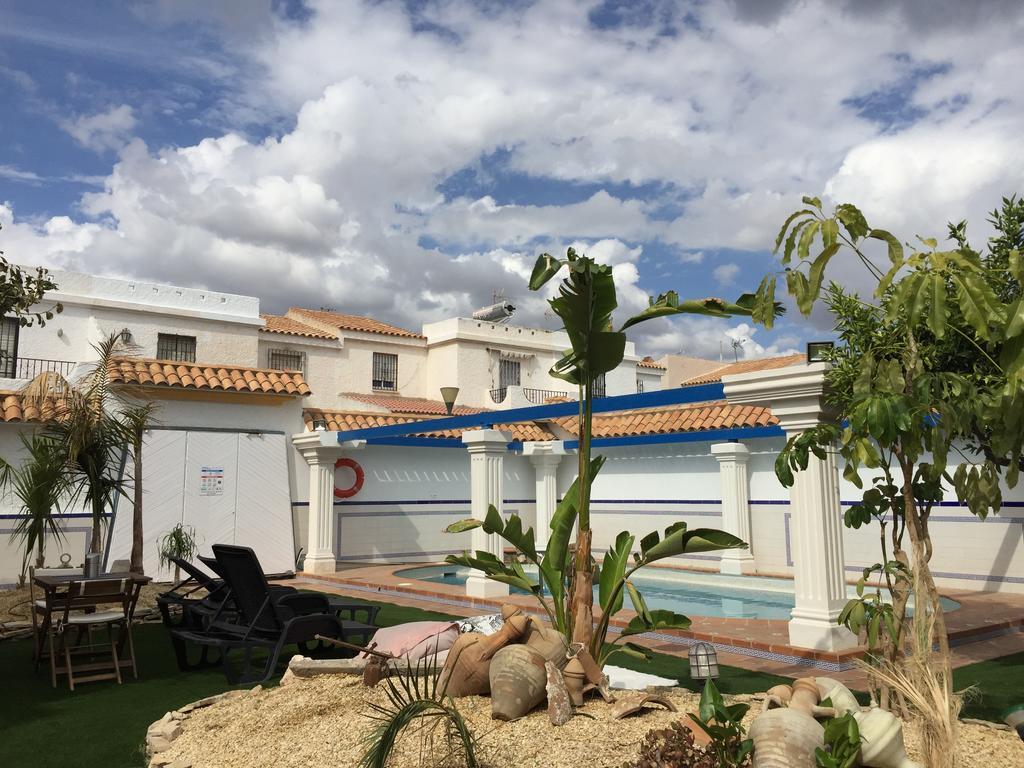 16:9 Los Molinos Suites Almería Zimmer foto
